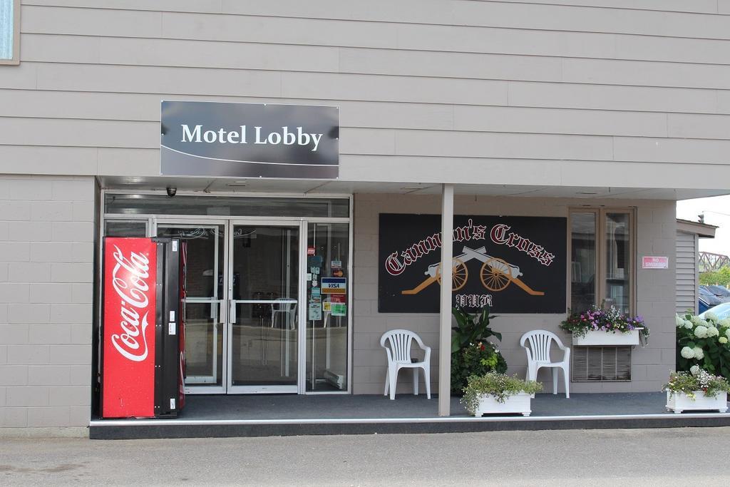 The Fort Nashwaak Motel Frédéricton Extérieur photo