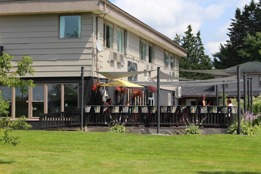 The Fort Nashwaak Motel Frédéricton Extérieur photo